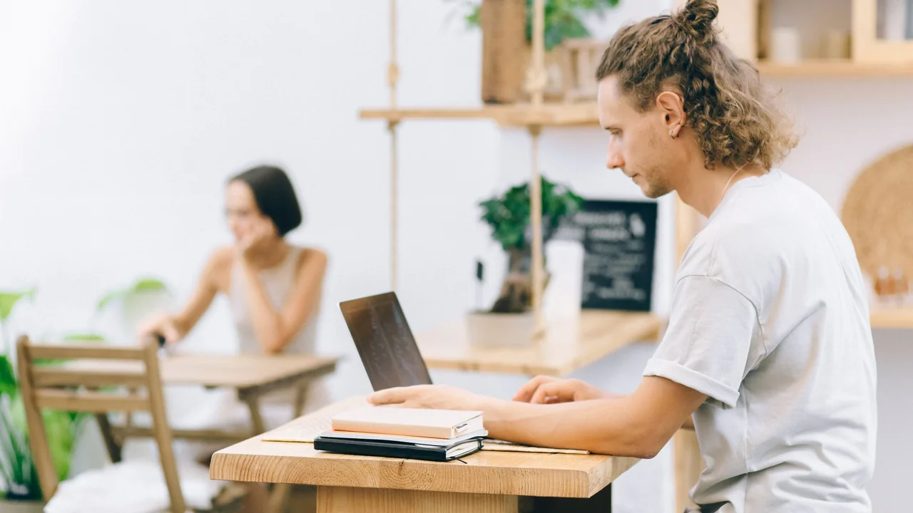 Formation freelancing : lancer et organiser ton activité indépendante